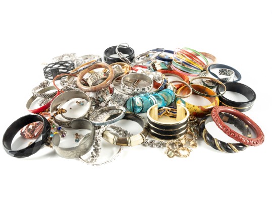 Large Variety Of Fashion Bangle Bracelets