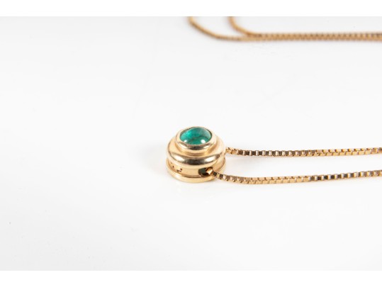 14k Yellow Gold Emerald Pendant Necklace