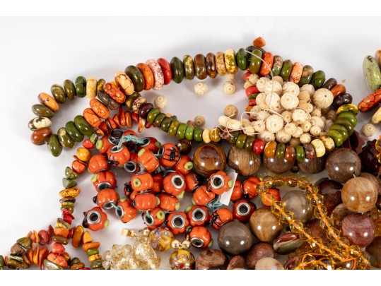 Large Lot Of Orange Brown Tone Beads & Necklaces, Etc