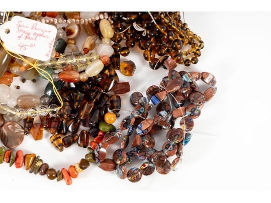 Large Lot Of Orange Brown Tone Beads & Necklaces, Etc