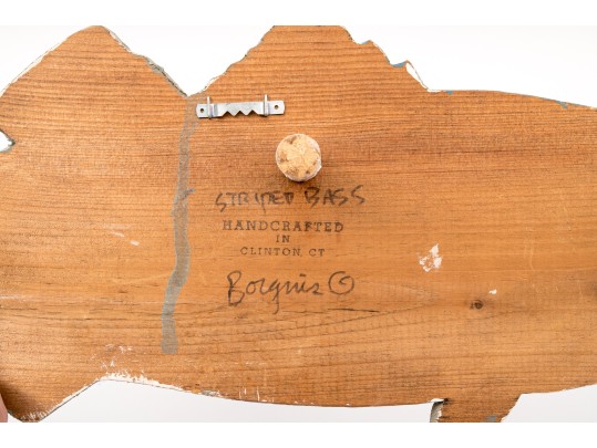 Artisanal And Decorative Collection Of Decoys & Wildlife Decor