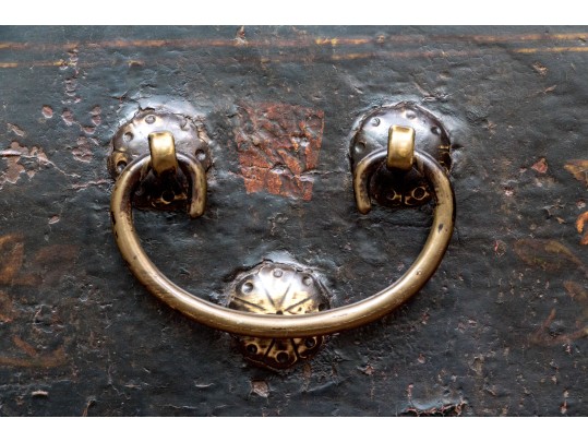 Semi-antique Asian Lacquered Wooden Altar Table / Console 