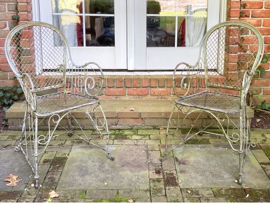 Pair Of Vintage Art Nouveau Style Wrought Iron Garden Arm Chairs (paint Project)