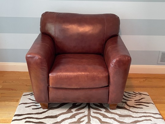 Luxurious Leather Upholstered Club Chair With Ottoman
