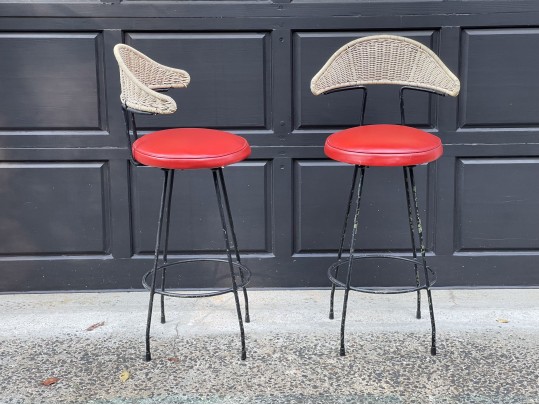 Chic Set Of Four Mid-Century Modern Swivel Counter Stools With Woven Seat Backs