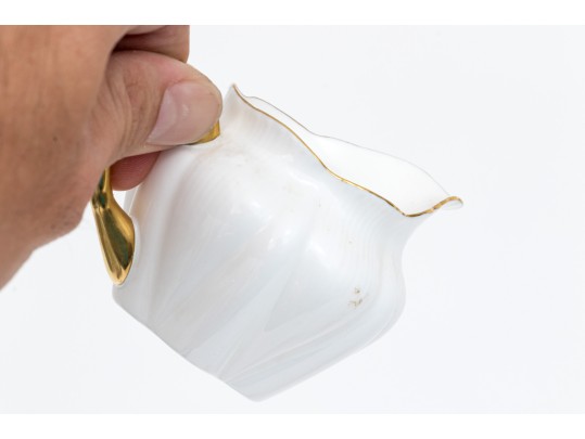 Shelly Five Piece White China Lot