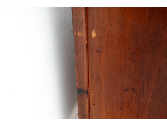 Antique Federal Chest Of Drawers