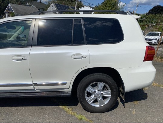 2015 Toyota Land Cruiser, 8 Cylinder, 90K Miles, Estate Vehicle 