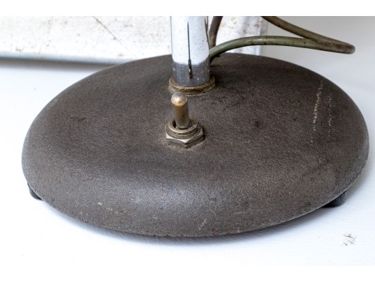 Quality Vintage And Antique Collection Of Radio Themed Decor