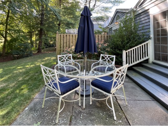 McKinnon And Harris Outdoor Dining Set