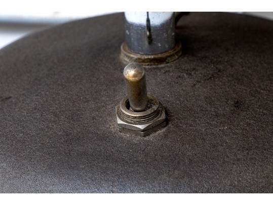 Quality Vintage And Antique Collection Of Radio Themed Decor