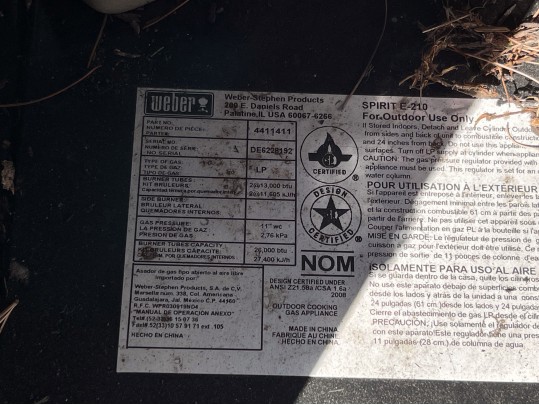 Weber E-210 Spirit Grill