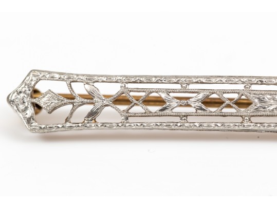 14k Gold Lovely Antique Filigree Bar Pin