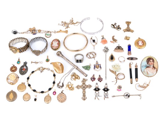 Lot Of Gold Filled Assorted Vintage Jewelry Pieces