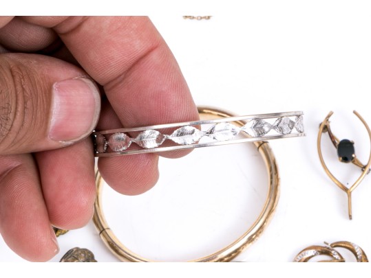 Lot Of Gold Filled Assorted Vintage Jewelry Pieces