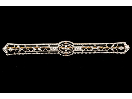 14k Gold Lovely Antique Filigree Bar Pin