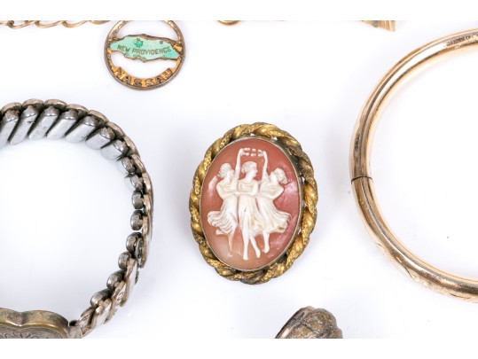 Lot Of Gold Filled Assorted Vintage Jewelry Pieces