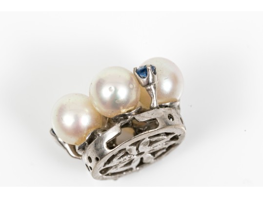 14k White Gold Vintage 6.5mm Cultured Pearl And Sapphire Cluster Half Bead Clasp
