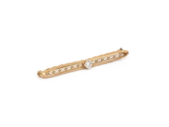 14k Yellow Gold Lovely Vintage Filagree Bar Pin, With Center Diamond