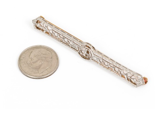 14k Gold Lovely Antique Filigree Bar Pin