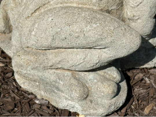 Cast Stone Frog Garden Statue