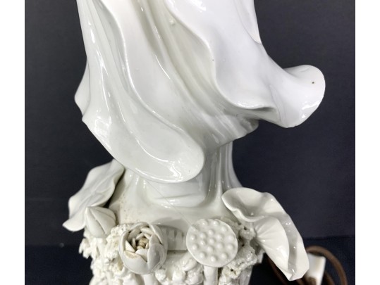 Unusual Vintage Signed Chinese Porcelain Guanyin Blanc De Chine Figure Mounted As A Lamp