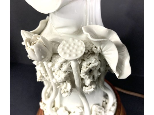 Unusual Vintage Signed Chinese Porcelain Guanyin Blanc De Chine Figure Mounted As A Lamp