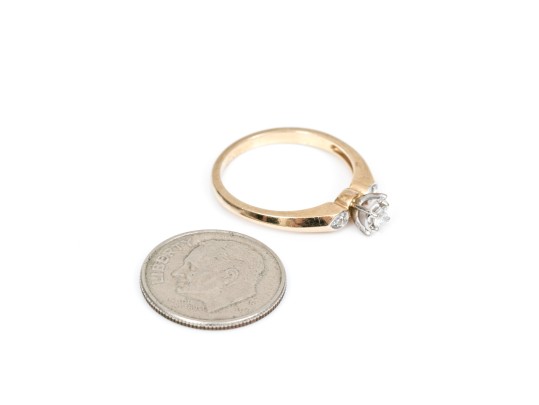 14k Yellow Gold Pretty Vintage Engagement Ring, App. 0.10 TCW, Size 6.25