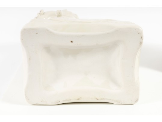 Decorative Porcelain Guardian Lions / Foo Dogs