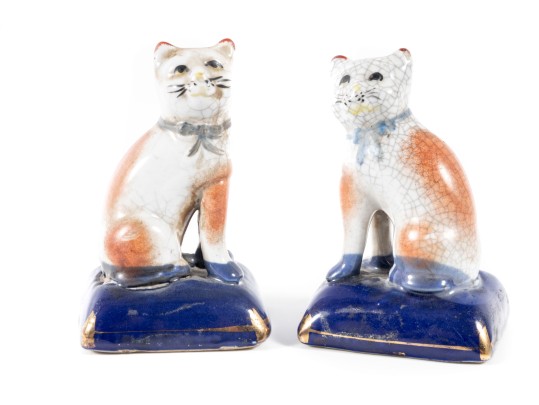 Staffordshire Style English Pottery Miniature Cat Bookends 