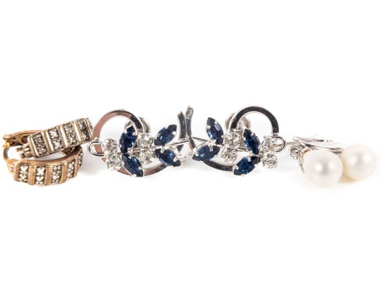 Assorted Earring Pairs  (Sterling Silver / Pearl)