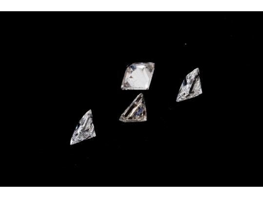 Loose Stones: 4 Princess Cut Diamonds, 0.84 TCW