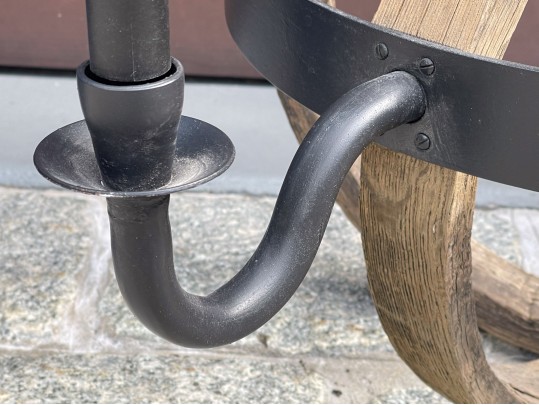 Delightful Lodge Farmhouse Wood And Iron Chandelier