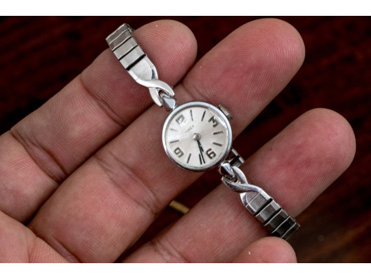 Lovely Costume Group