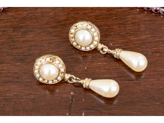 Lovely Costume Group