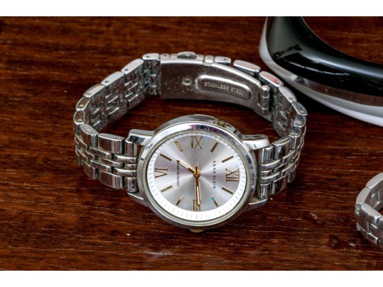 Lovely Costume Group