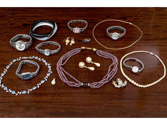 Lovely Costume Group