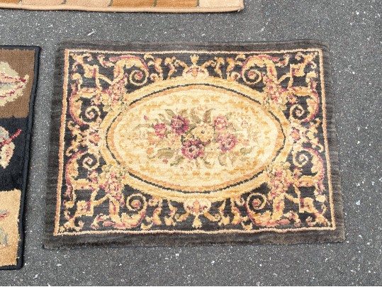 Suite Of Three Decorative Mats