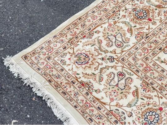 Hand Knotted Wool Kashan Carpet, 14'-7