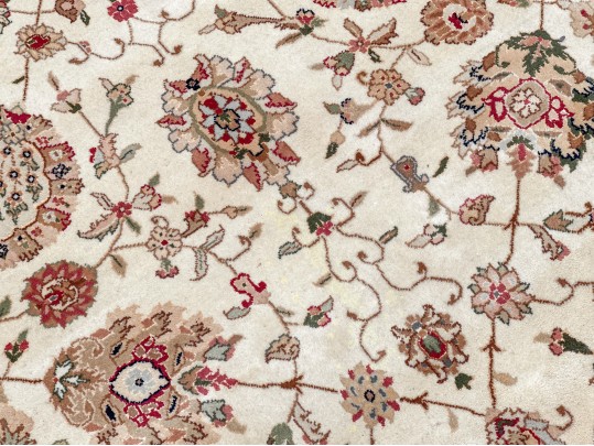 Hand Knotted Wool Kashan Carpet, 14'-7