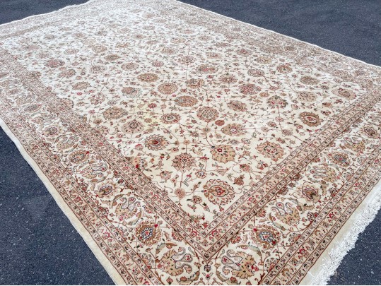 Hand Knotted Wool Kashan Carpet, 14'-7
