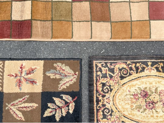 Suite Of Three Decorative Mats