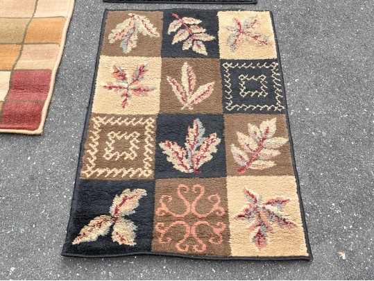Suite Of Three Decorative Mats