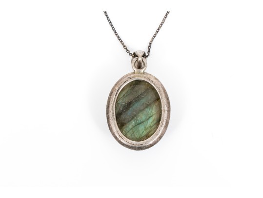 Sterling Silver Cable Chain Necklace With A Beautiful Labradorite Pendant