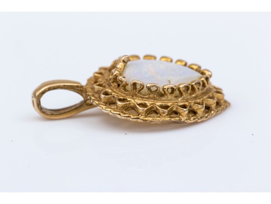 14k Yellow Gold Pretty Filigree Framed Opal Heart Pendant