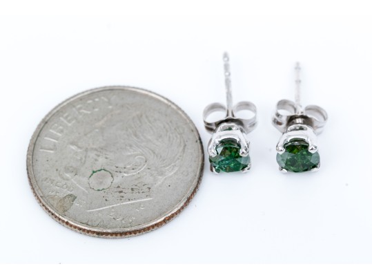 10k White Gold Pretty Green Moissanite Stud Earrings