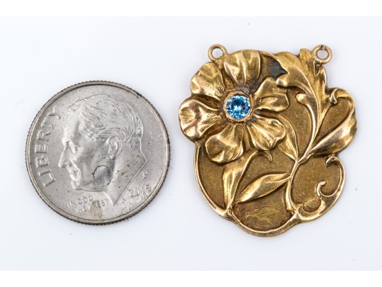 14k Yellow Gold Lovely Vintage Art Nouveau Style Floral Necklace Center, Without Chain