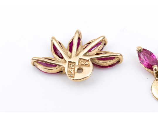 14k Yellow Gold Striking Cluster Earrings Jackets