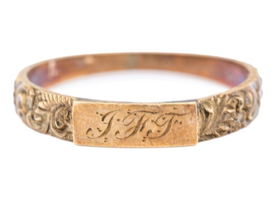 14k Gold Wonderful Antique Acanthus Leaf Edged Monogrammed Band Ring, Size 11.5