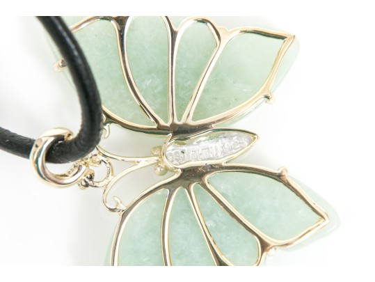 Sterling Silver Bold Striking Green Chalcedony Carved Butterfly And Leather Cord Necklace